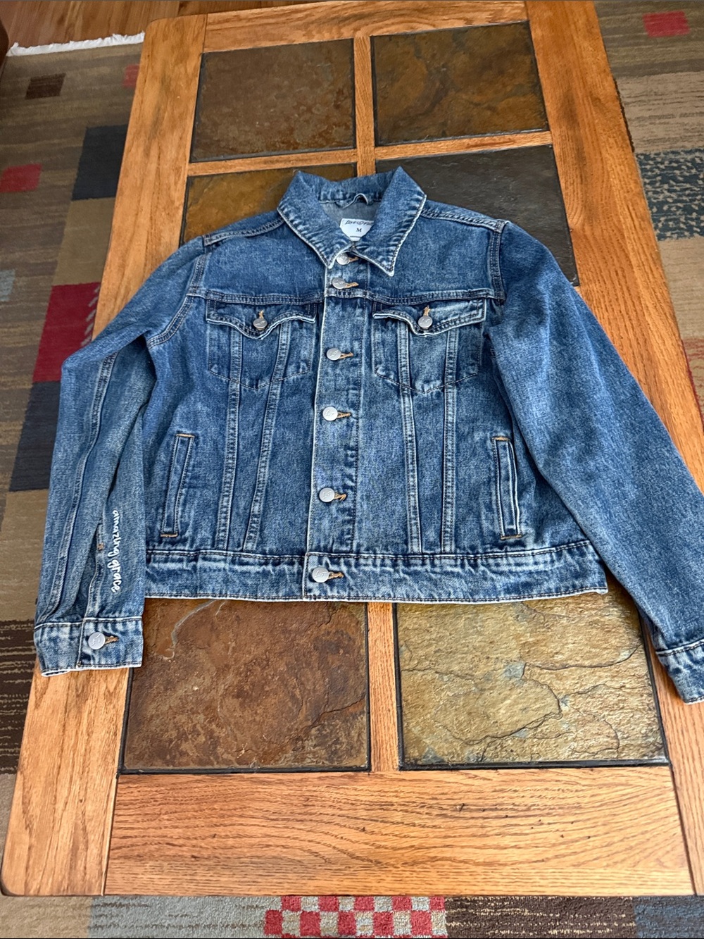 Classic Blue Denim Trucker Jacket - Unbranded